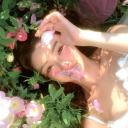 Discovery icon for ୨୧ she's my /babie ⋆˚࿔ social.active.decor.giveaways.events.vc Discord server